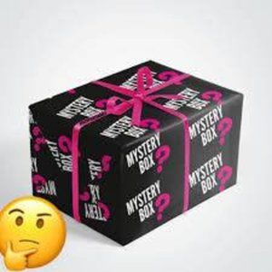 Mystery Box! Mixed Box! Beauty Box! Eyeshadows,liners,lipsticks